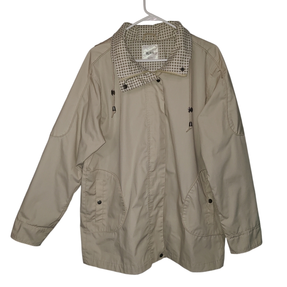 Blair lightweight tan canvas rain jacket with hidden nylon hood size L